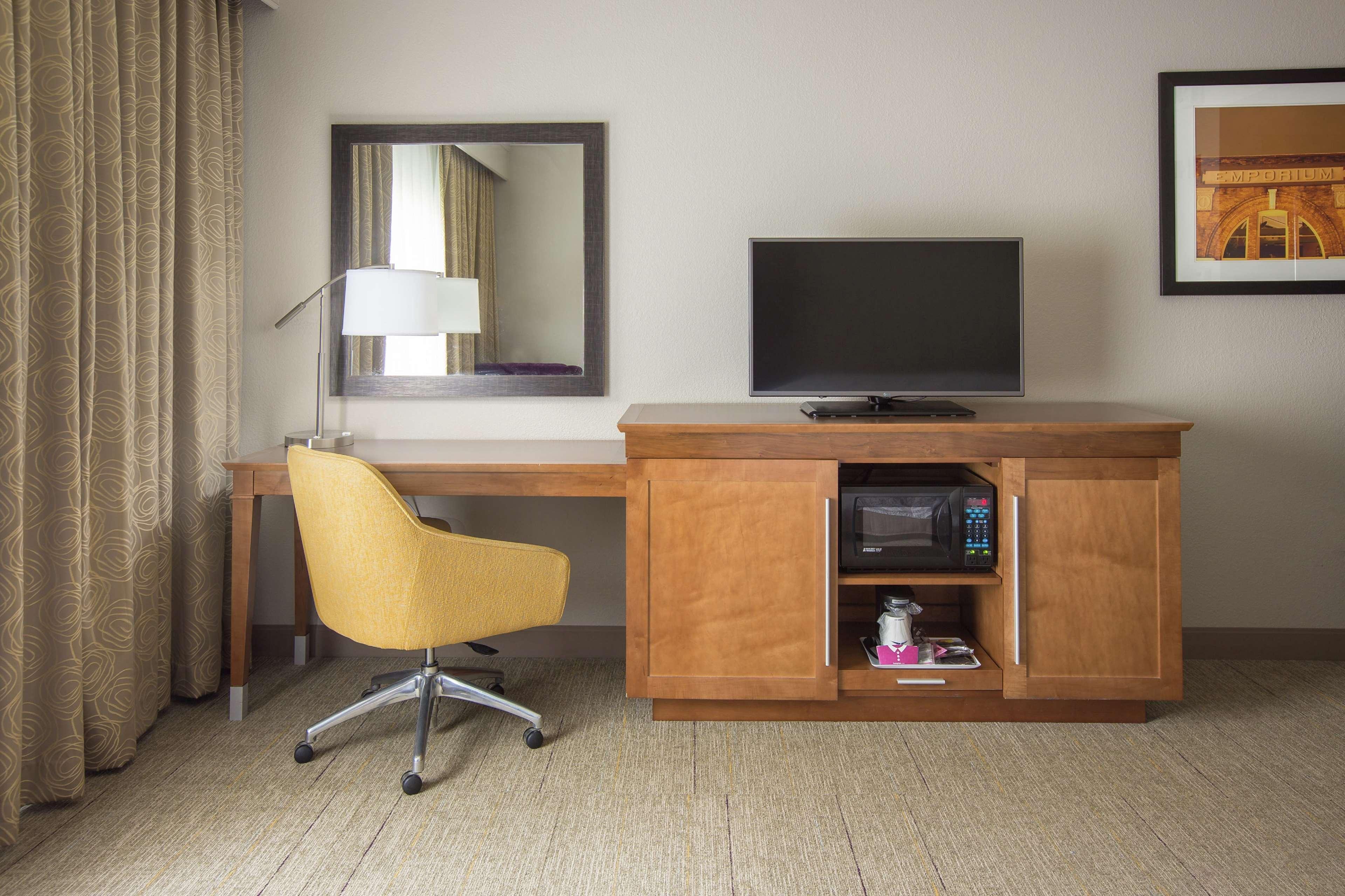 Hampton Inn & Suites - Knoxville Papermill Drive, Tn Экстерьер фото